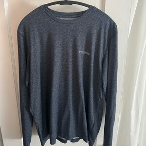 Men’s Columbia Omni Wick long sleeve shirt.